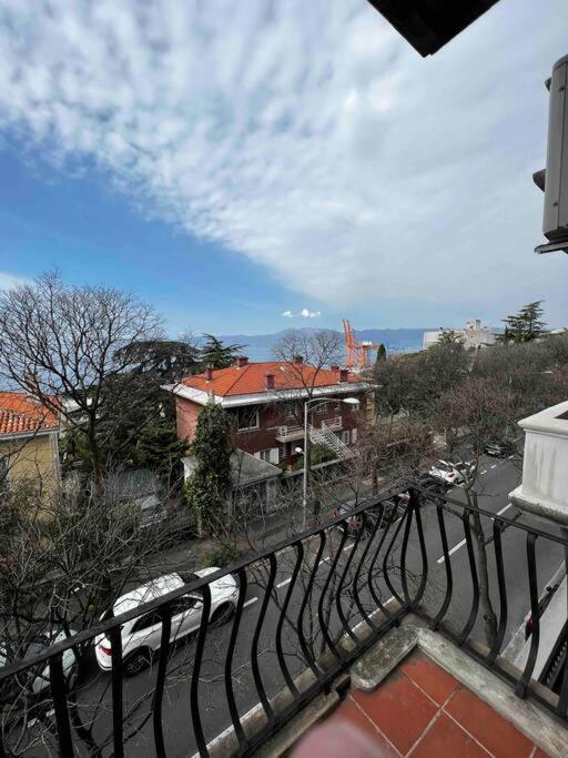 Apartment Alessio - Sea View Ριέκα Εξωτερικό φωτογραφία